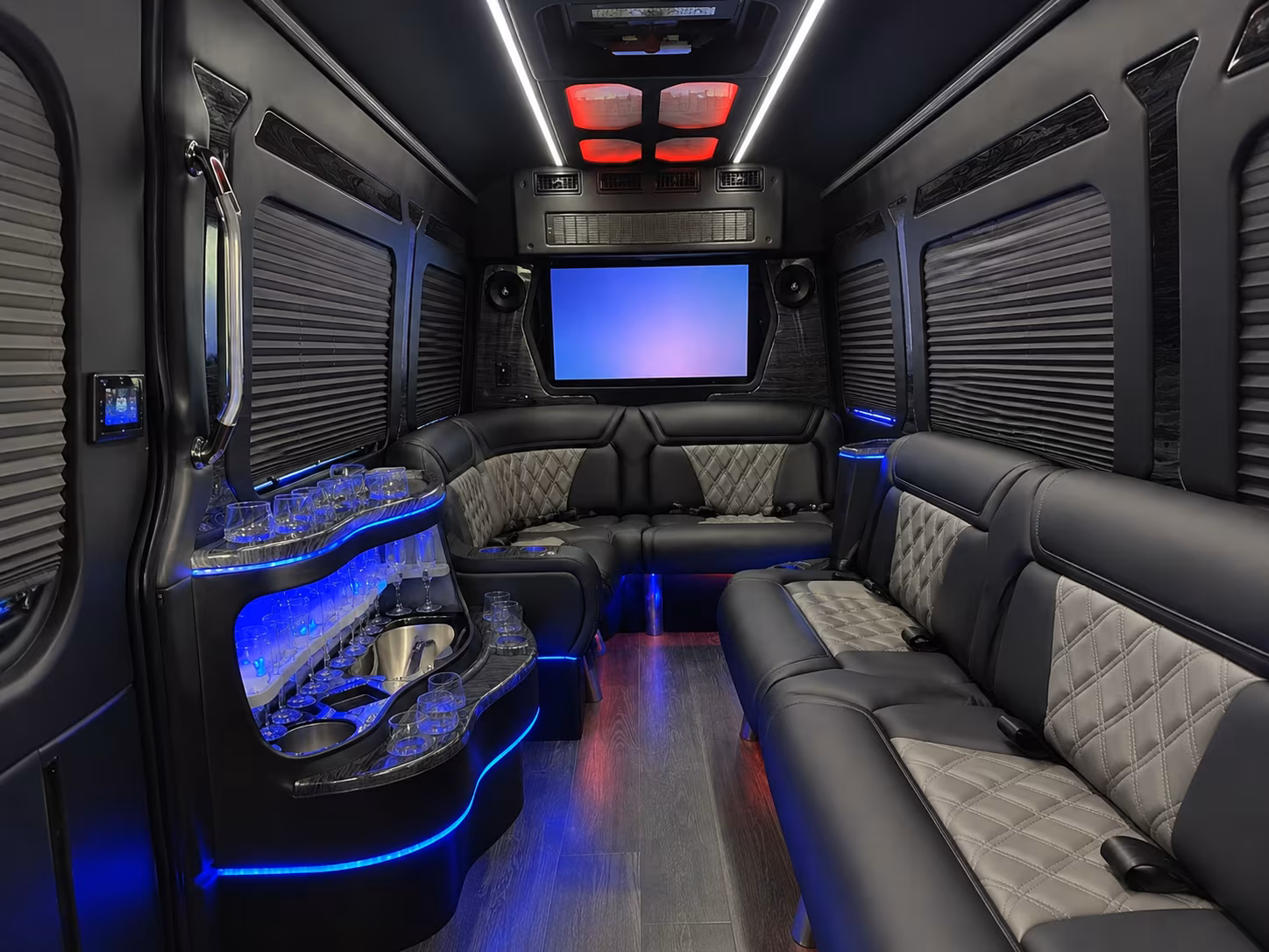 airport transfers at fll for government and military groups