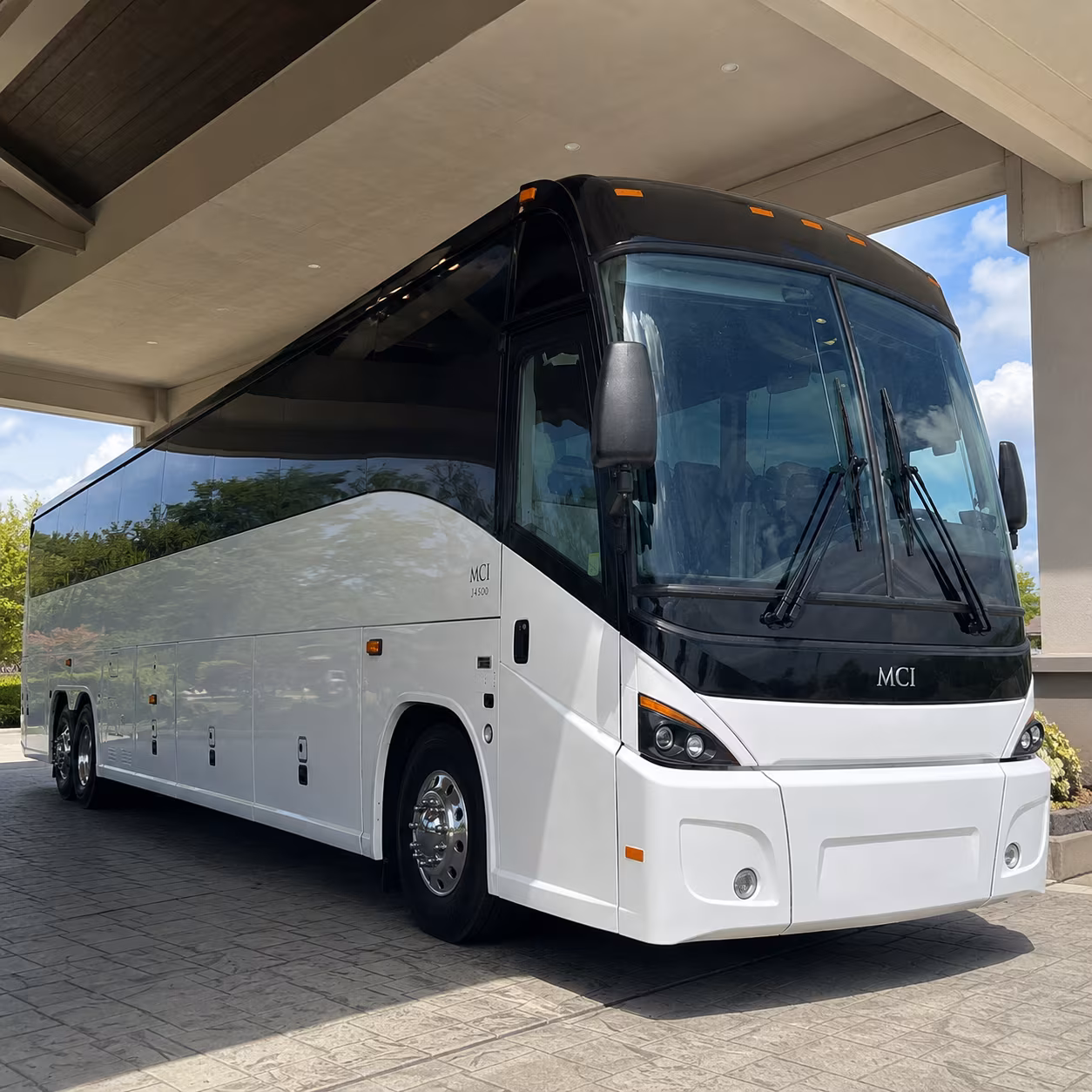 group airport shuttles for amerant bank arena events and sunrise corporate travel